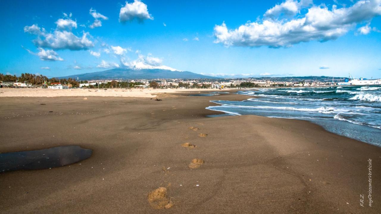 Etnacity Guest House Apartment Catania Bagian luar foto