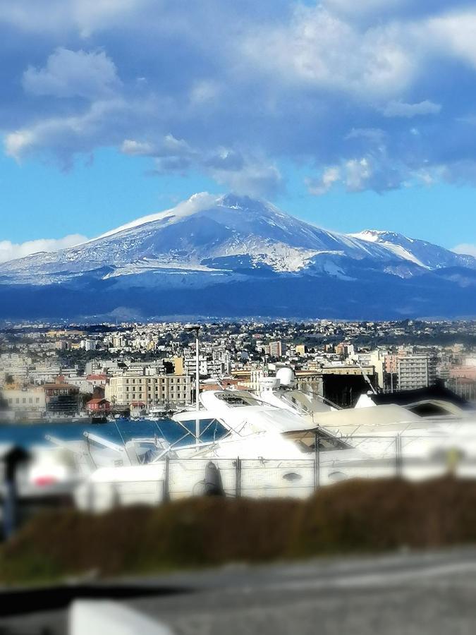 Etnacity Guest House Apartment Catania Bagian luar foto