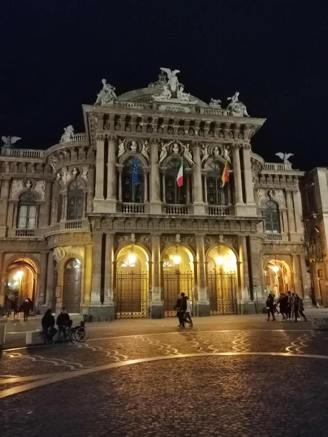 Etnacity Guest House Apartment Catania Bagian luar foto