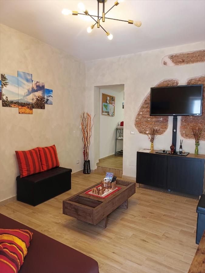 Etnacity Guest House Apartment Catania Bagian luar foto