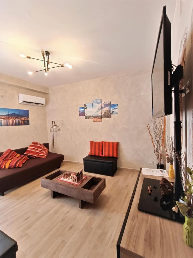 Etnacity Guest House Apartment Catania Bagian luar foto